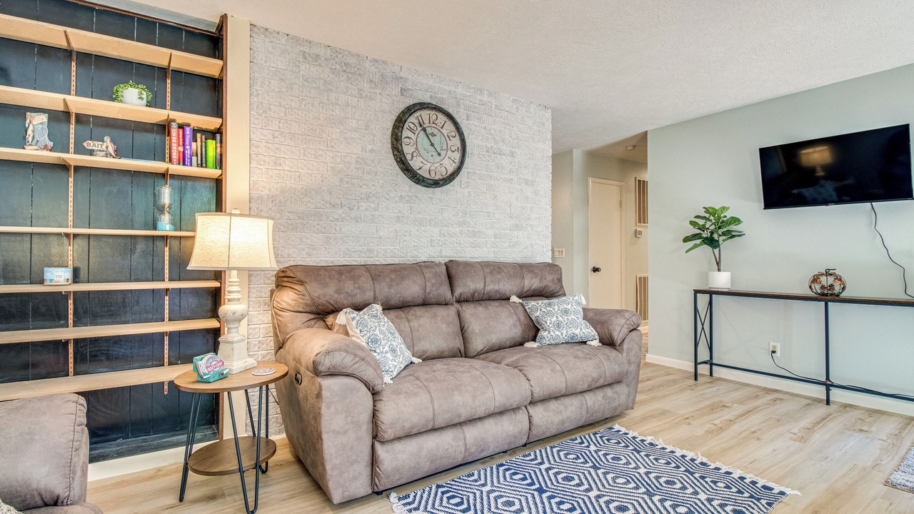Photo of Livingroom in Clarkridge
