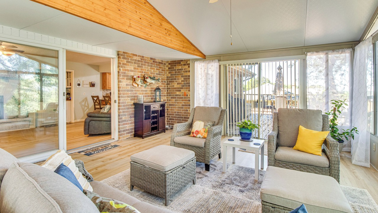 Photo of Livingroom in Clarkridge