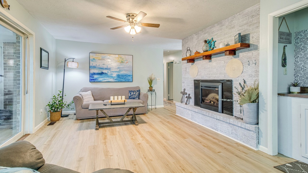 Photo of Livingroom in Clarkridge