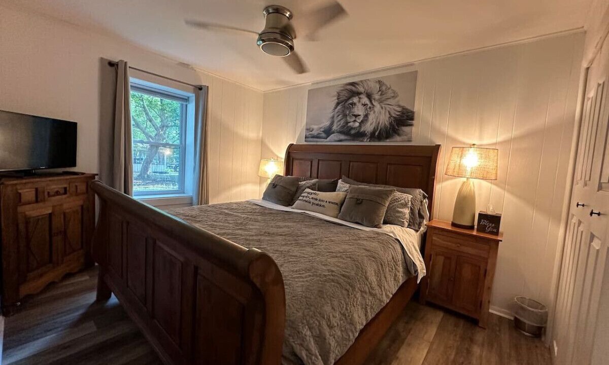 Photo of Bedroom in St. Charles