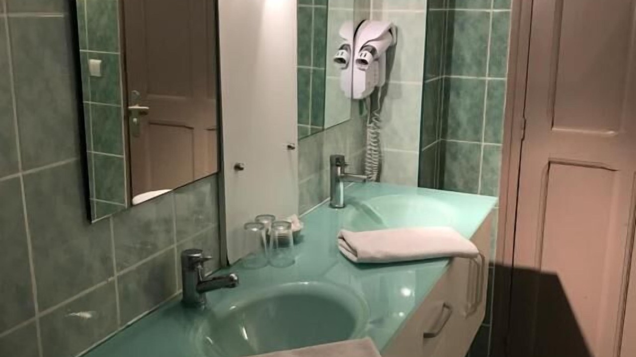 Photo of Others in Clemenceau