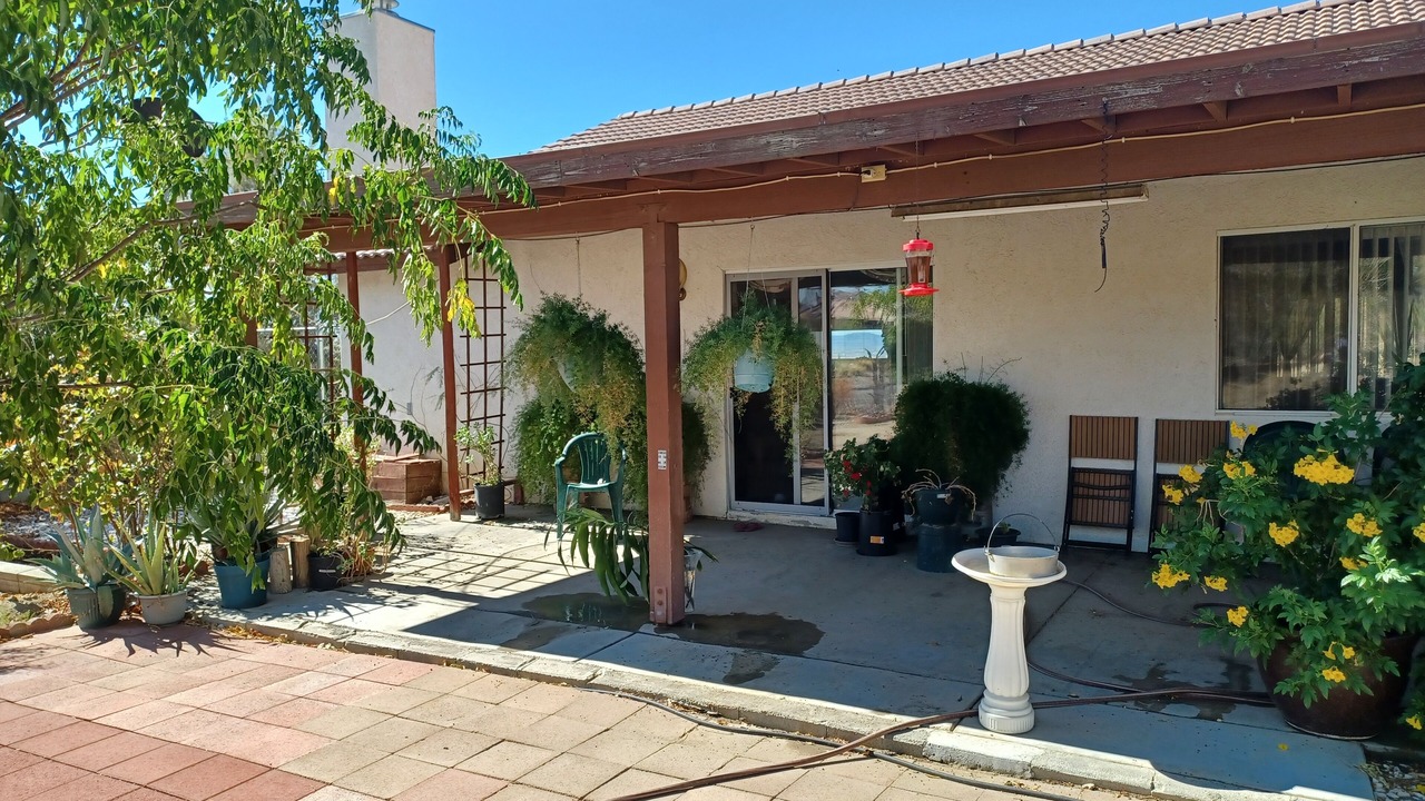 Photo of Patio Balcony in Victorville