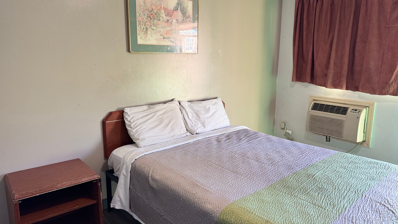 Photo of Bedroom in Parkrose