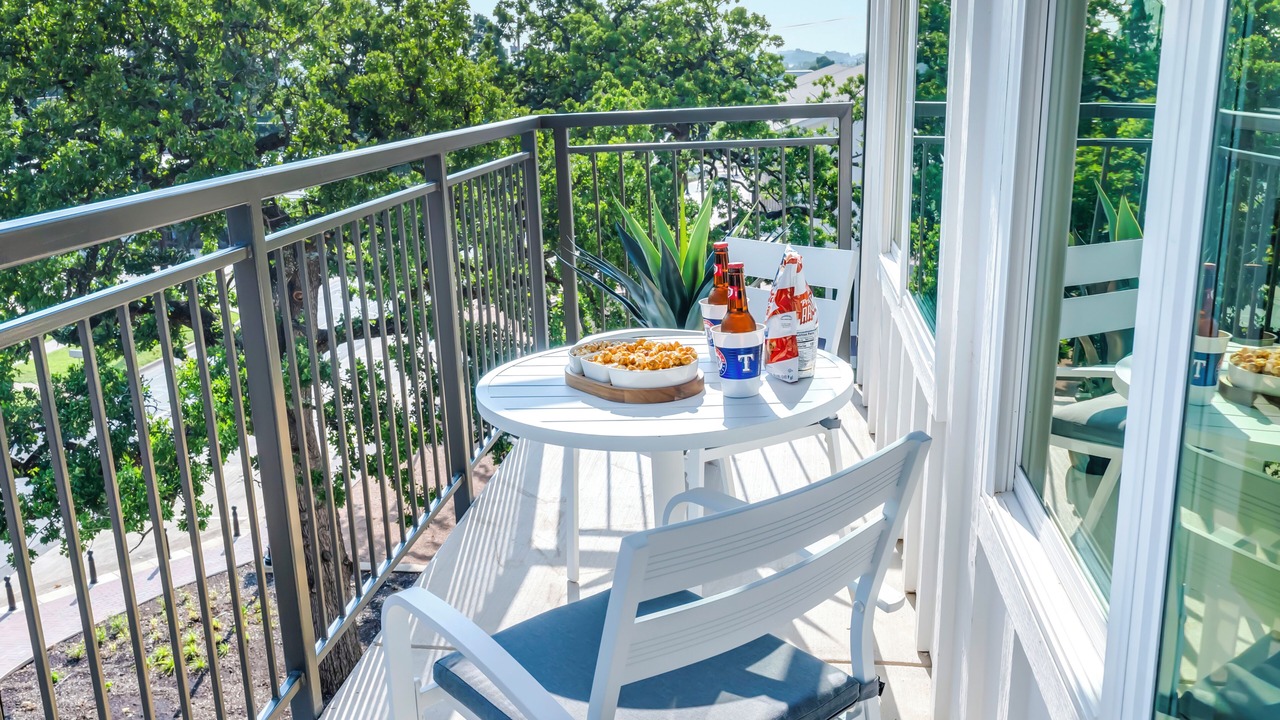Photo of Patio Balcony in Central Arlington
