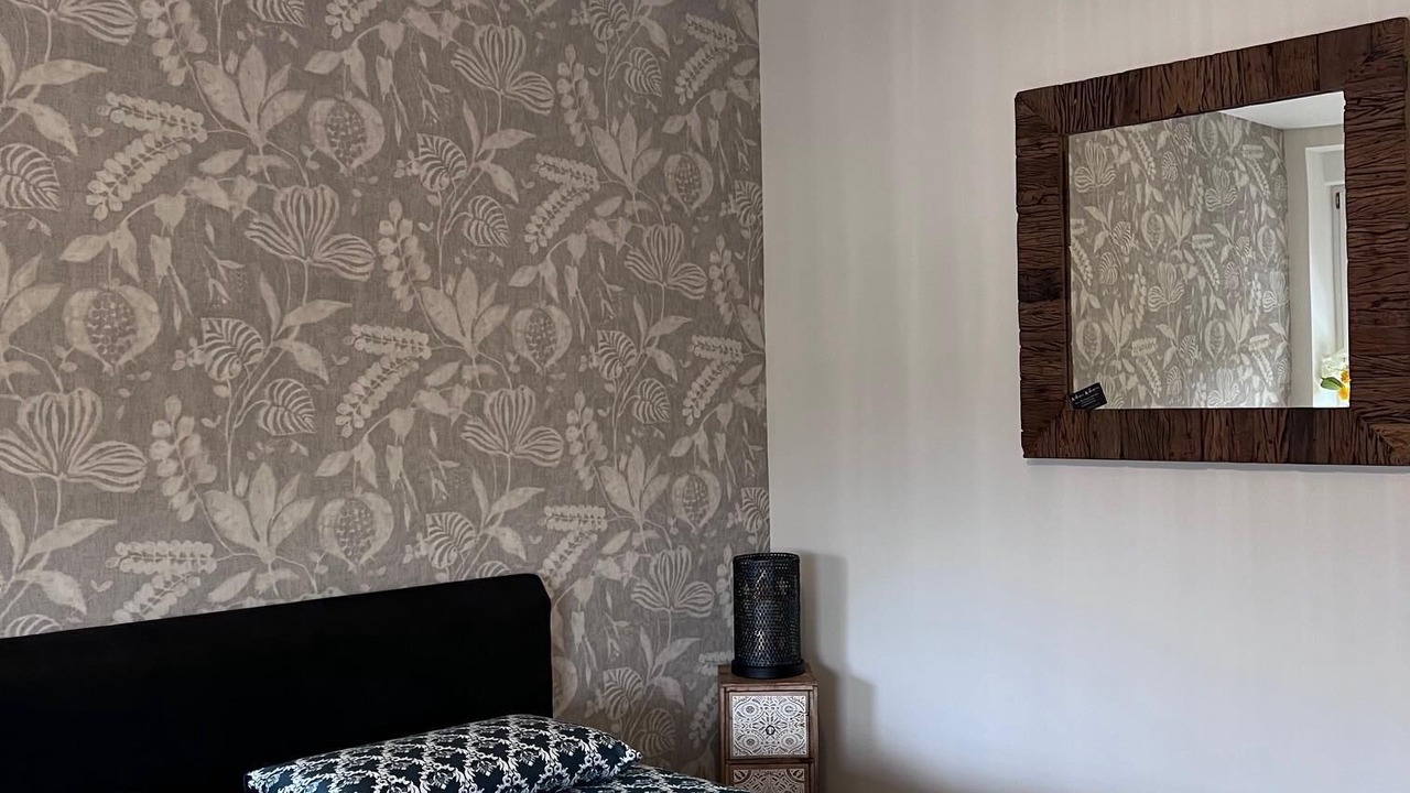 Photo of Others in Leval