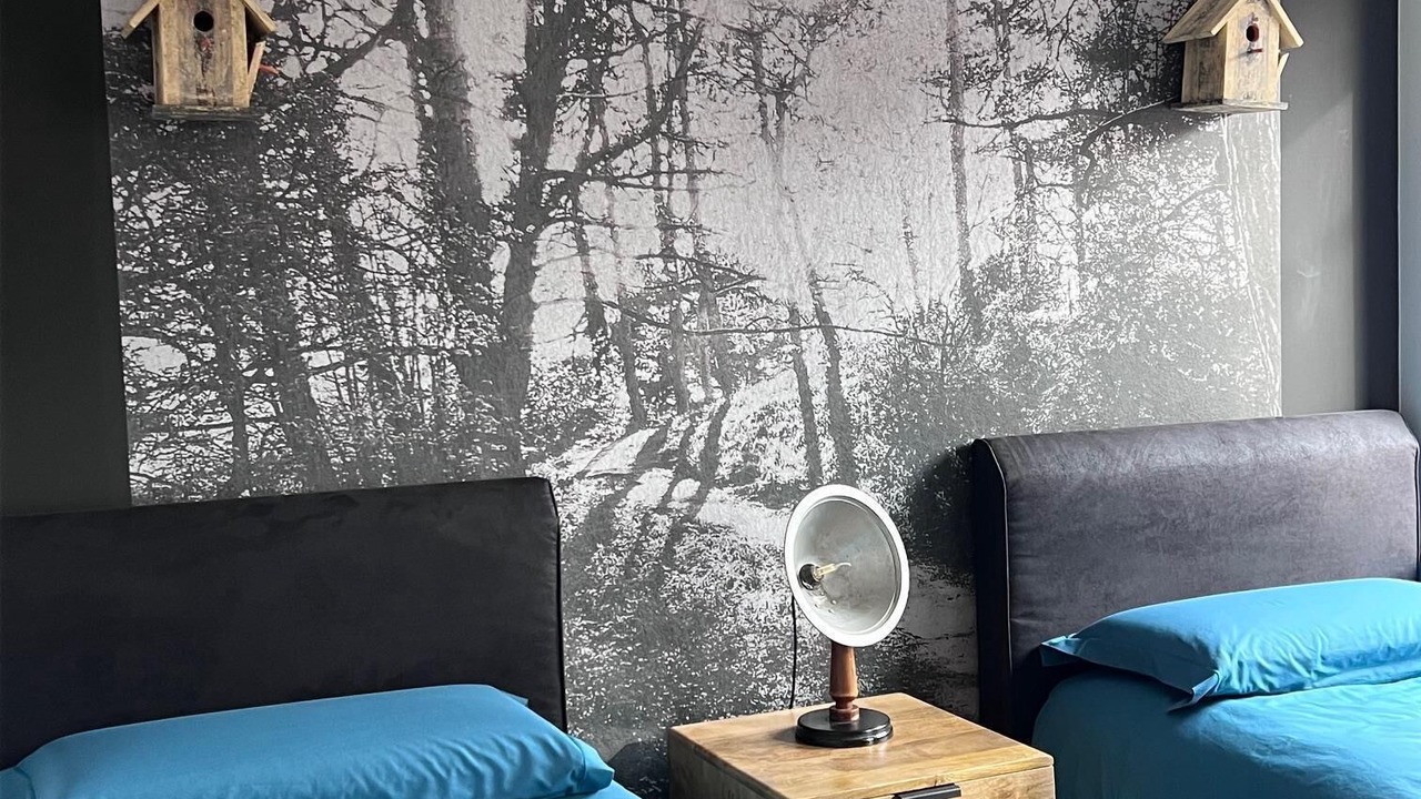 Photo of Others in Leval