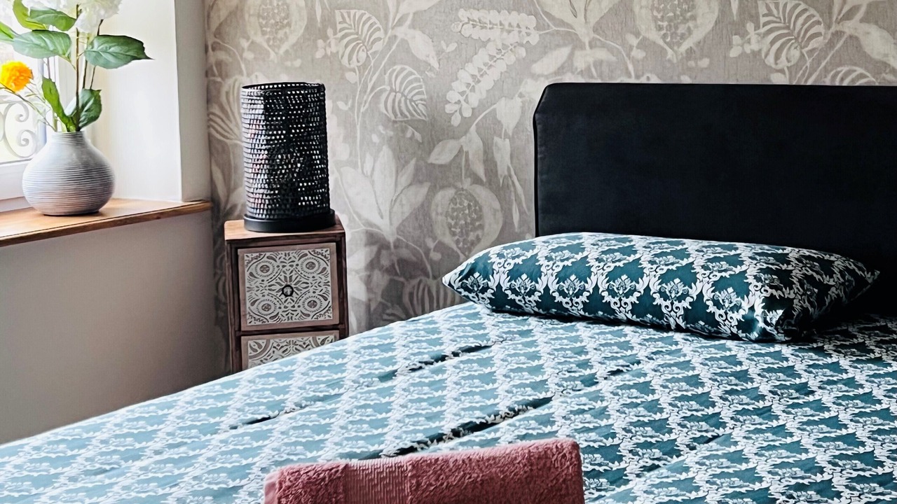 Photo of Others in Leval