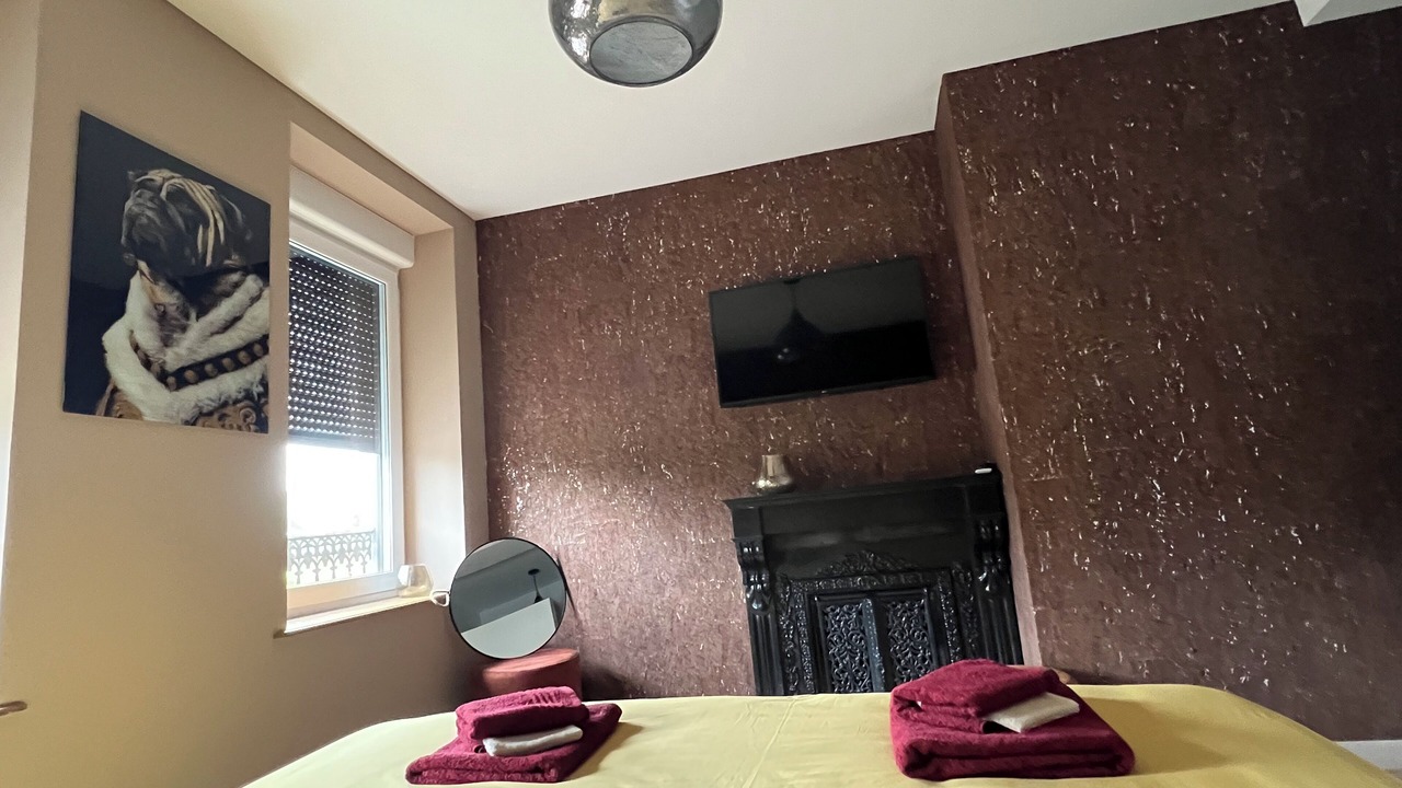 Photo of Others in Leval