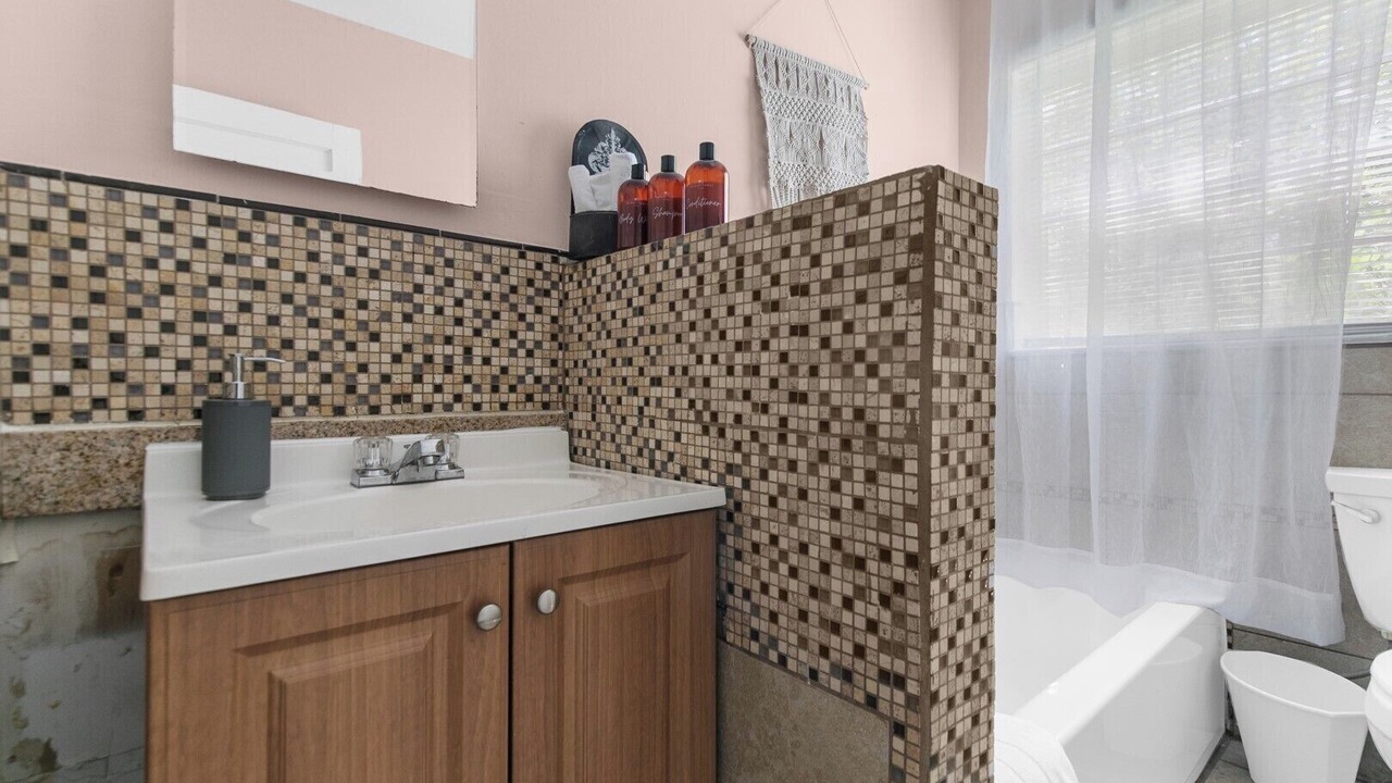 Photo of Bathroom in Shannon