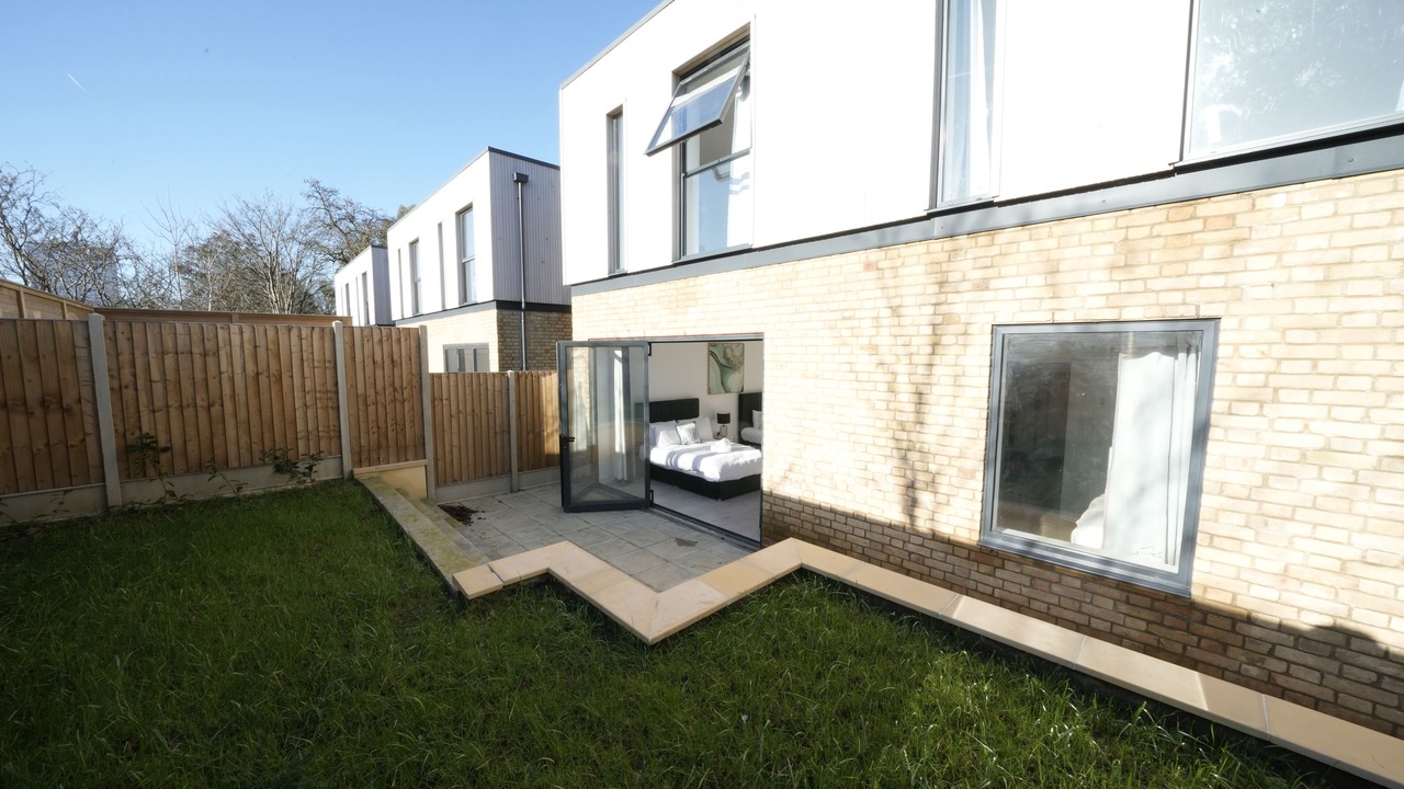 Photo of Bedroom in Ealing