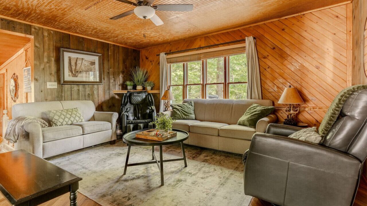 Photo of Livingroom in Jonestown