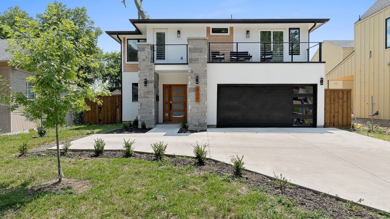 Photo of Others in Old East Dallas