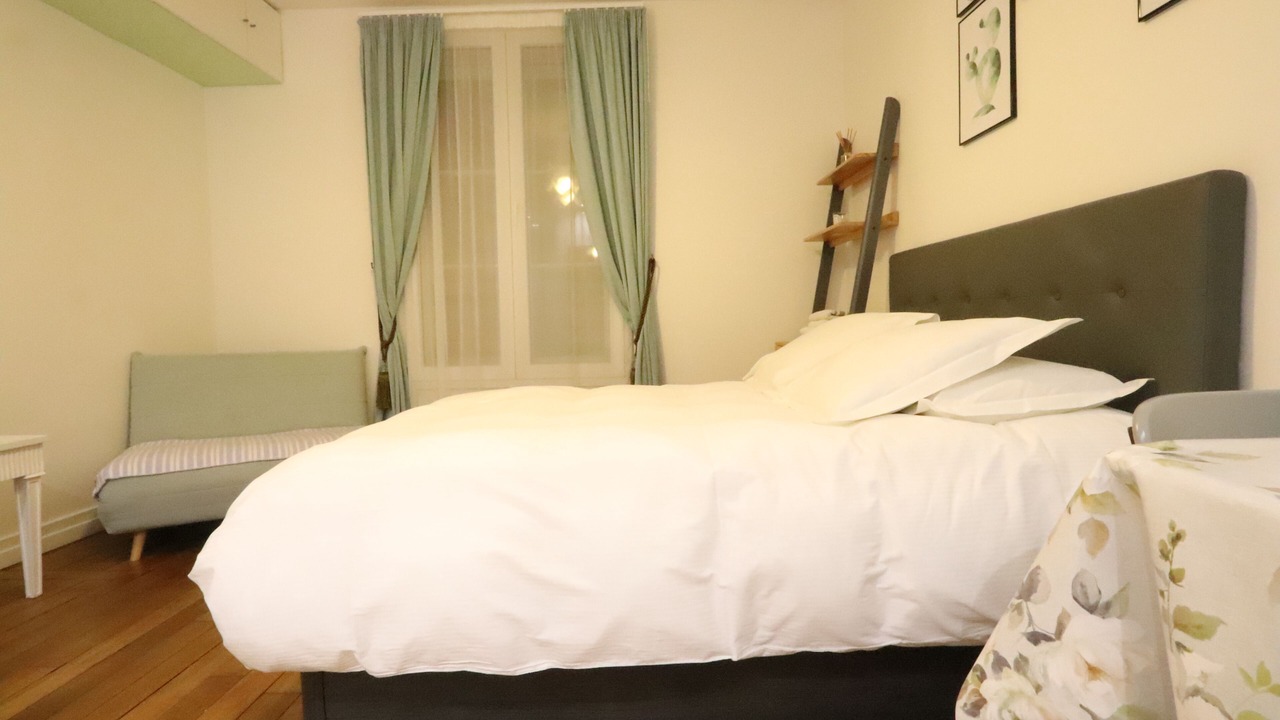 Photo of Others in Champs-Elysees