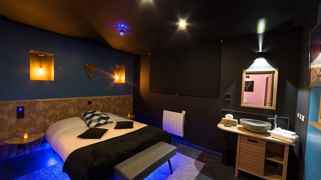 Photo of Others in Avelin