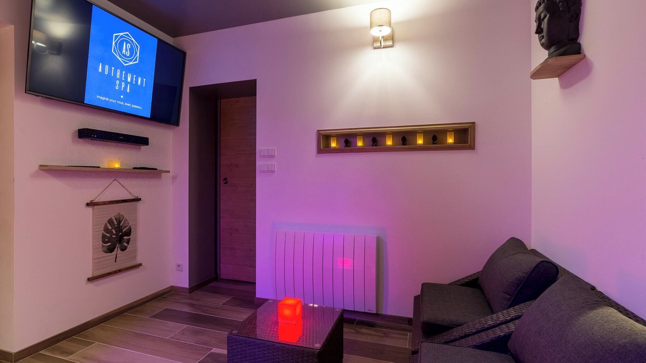 Photo of Others in Avelin