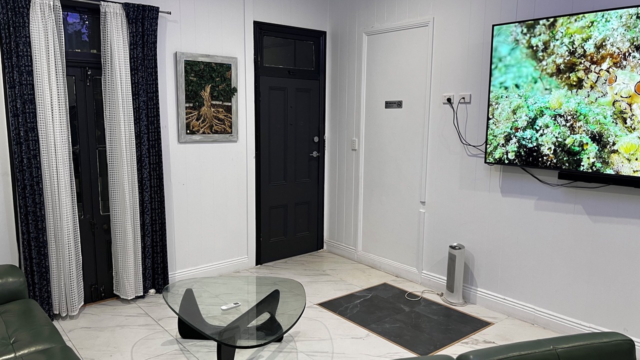 Photo of Livingroom in Hamilton