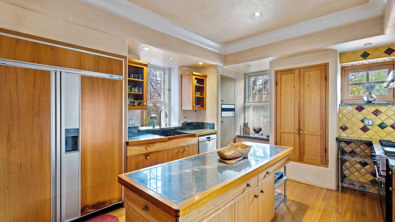 Photo of Kitchen in South Capitol