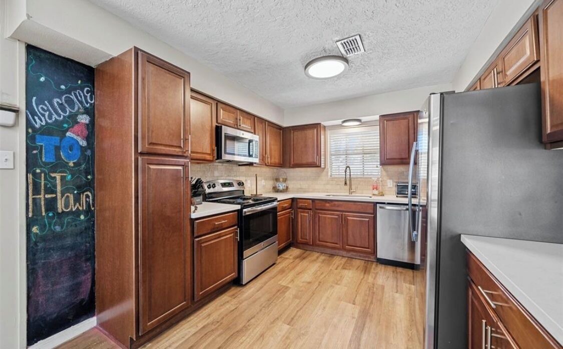 Photo of Kitchen in Garden Oaks