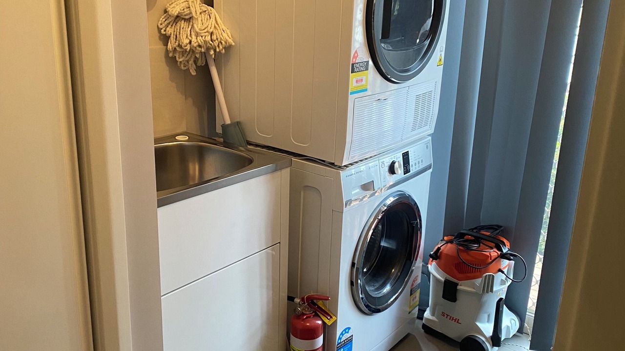 Photo of Others in Oberon