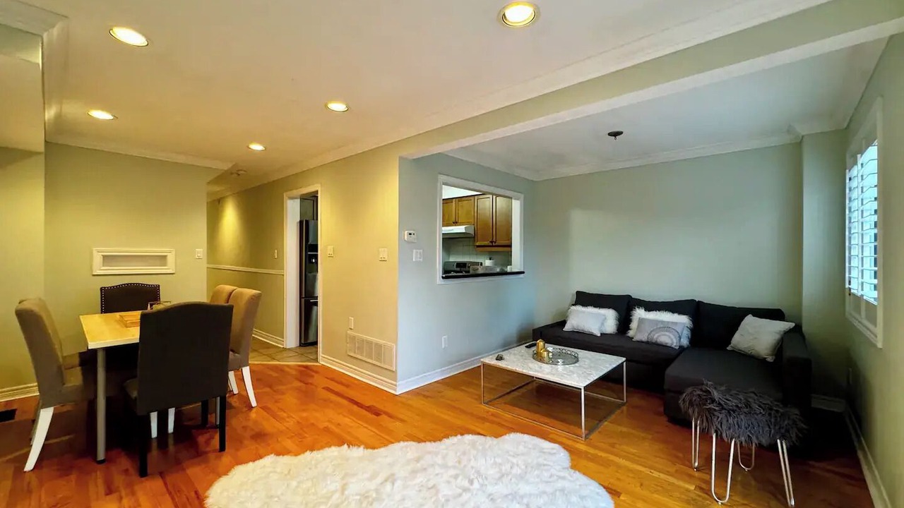 Photo of Livingroom in Vaughan