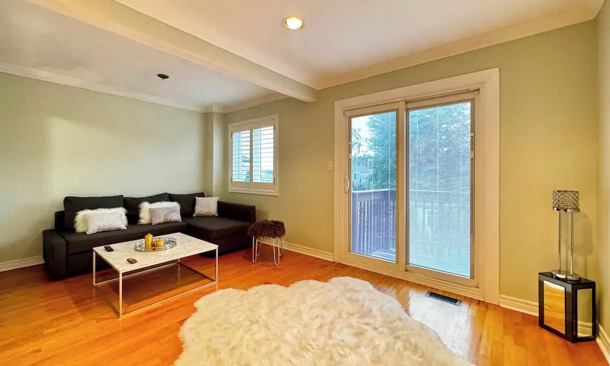 Photo of Livingroom in Vaughan