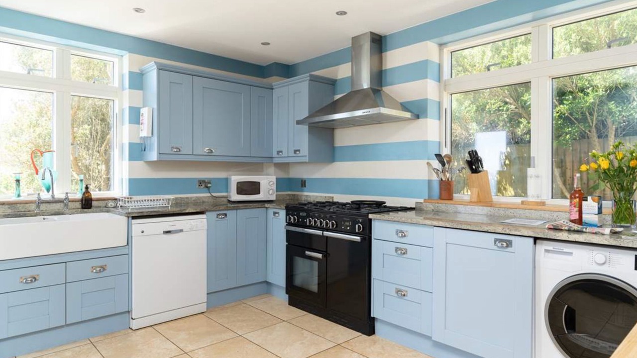 Photo of Kitchen in Perranuthnoe