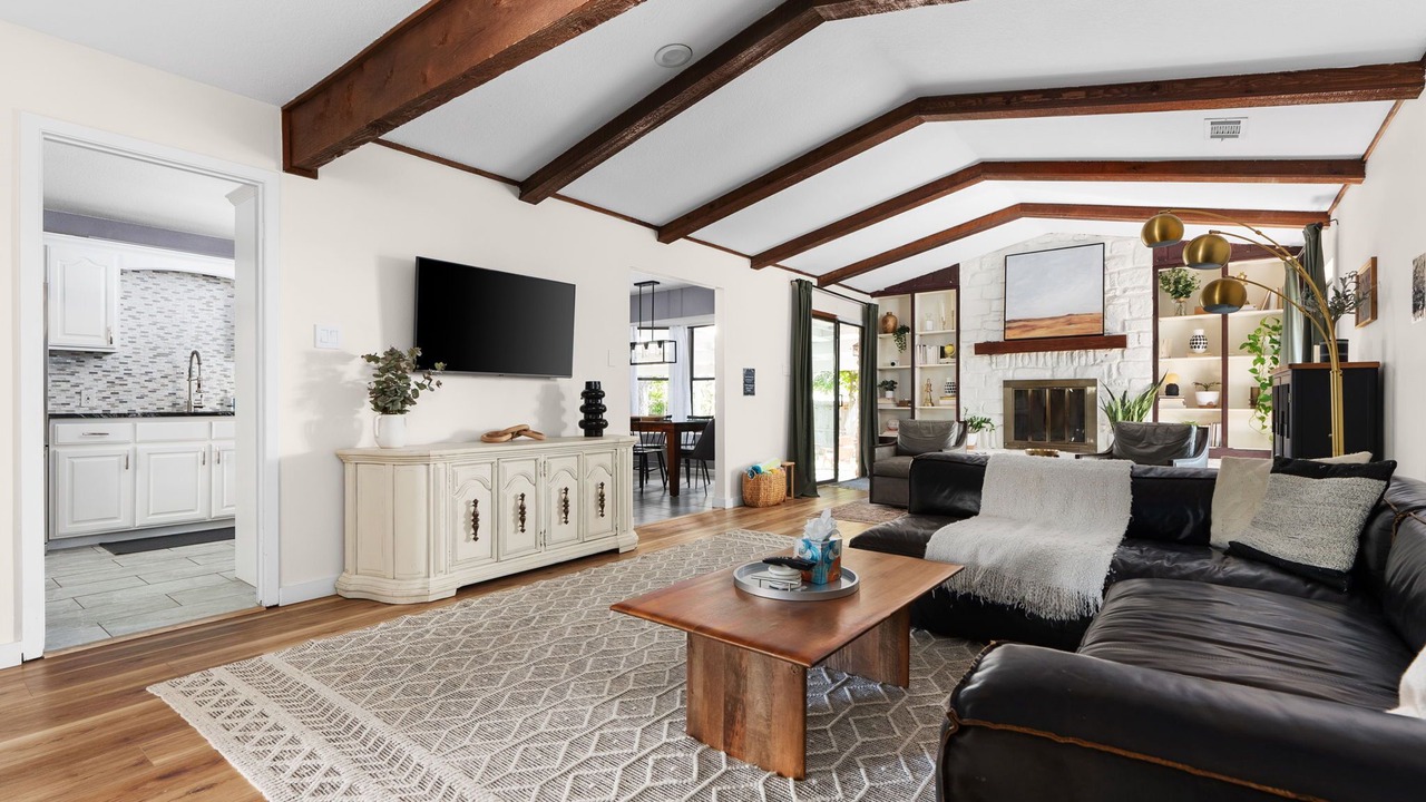 Photo of Livingroom in Round Rock West