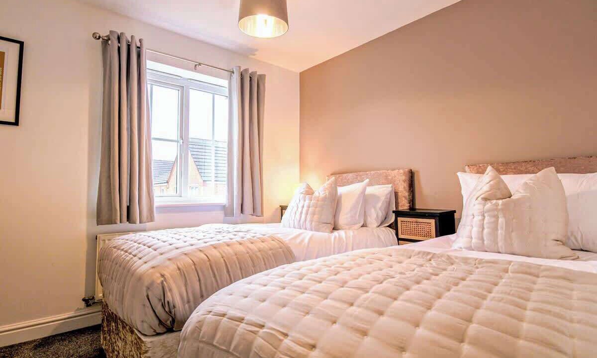 Photo of Others in Milton Malsor