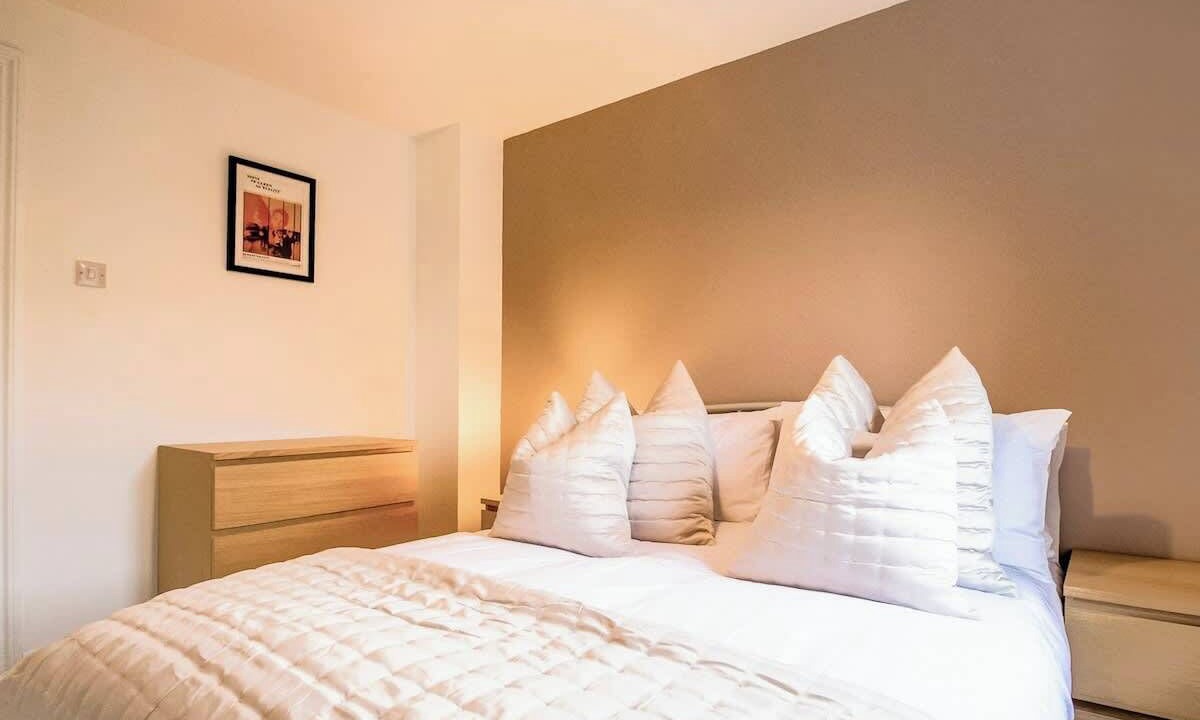 Photo of Others in Milton Malsor