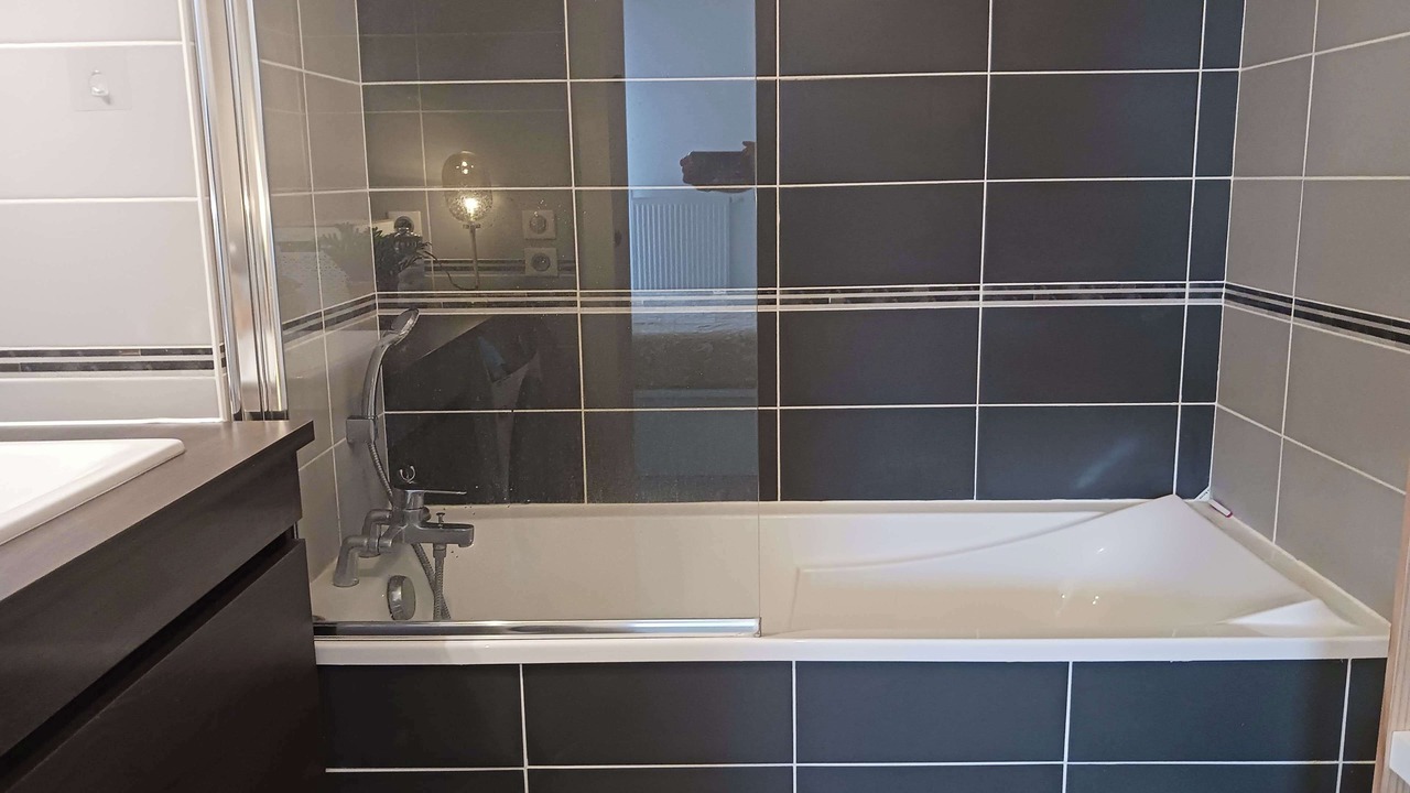 Photo of Others in Le Cres