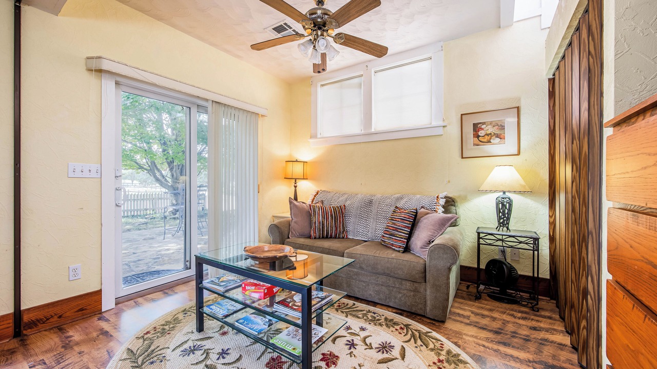 Photo of Livingroom in Independence