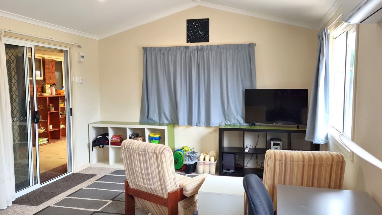 Photo of Others in Dalrymple