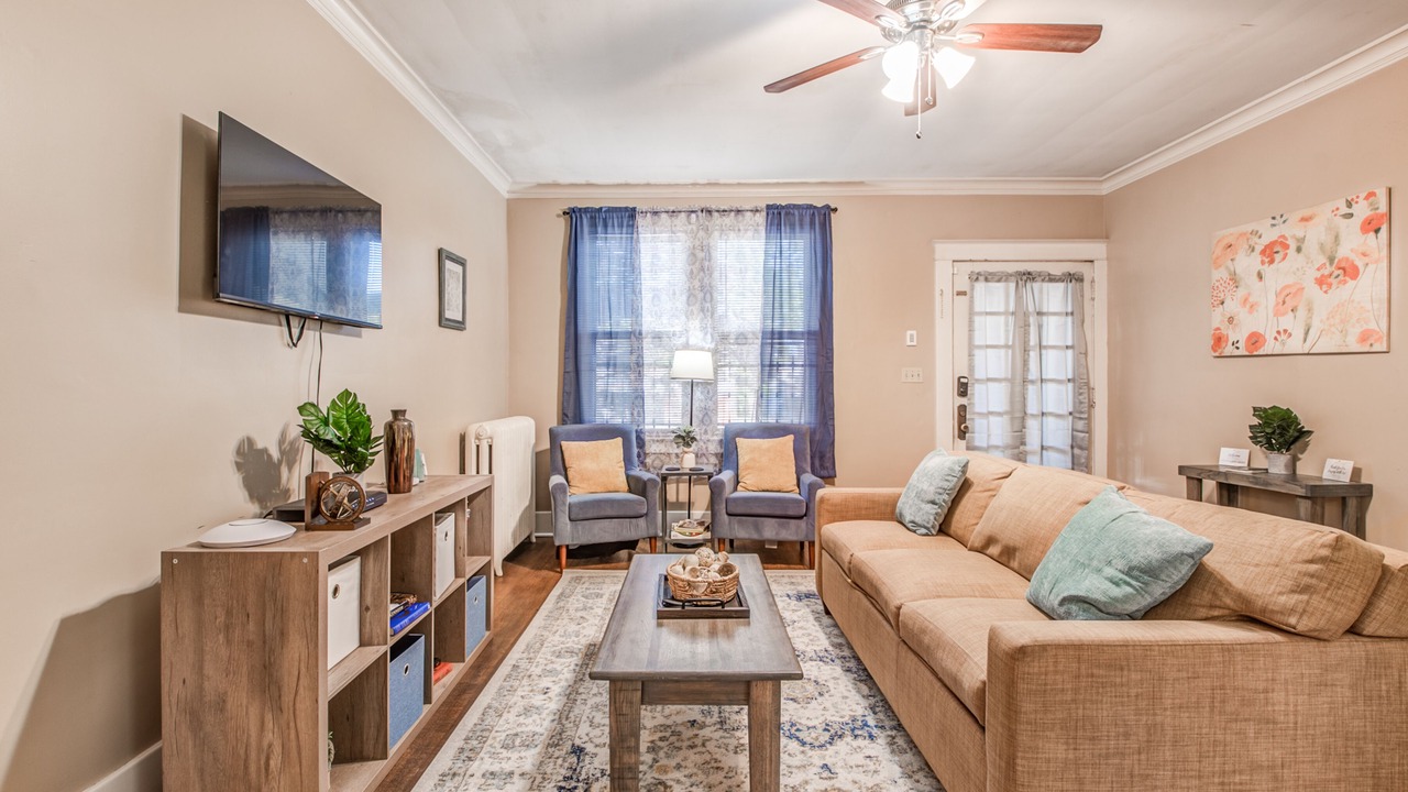 Photo of Livingroom in Evergreen