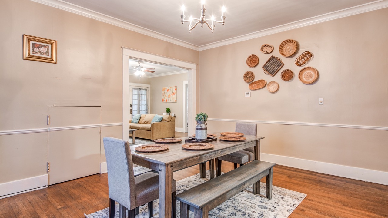 Photo of Livingroom in Evergreen