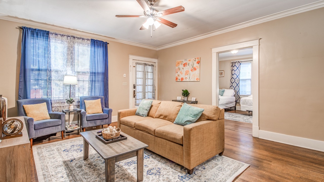 Photo of Livingroom in Evergreen