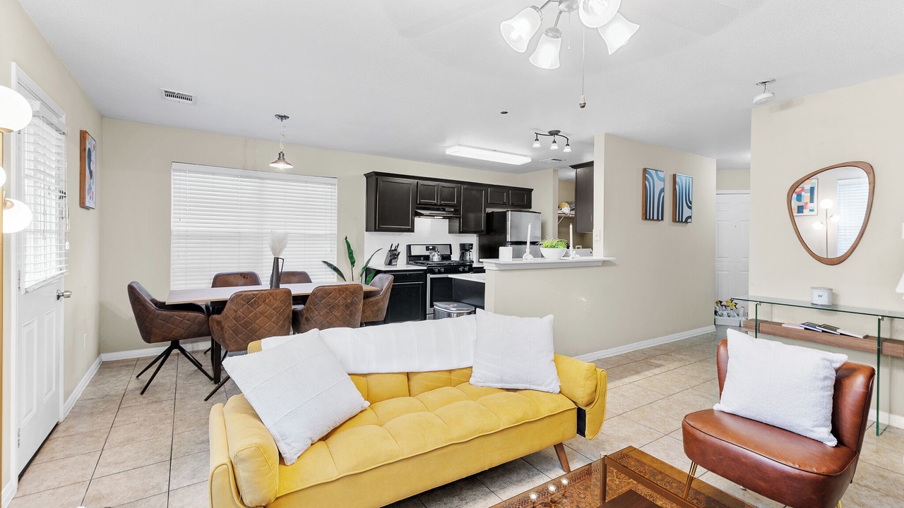 Photo of Livingroom in Franklin Park