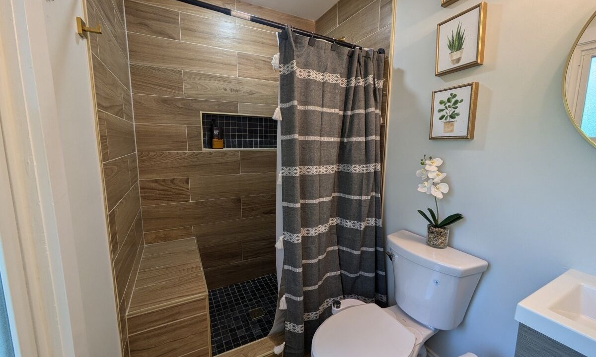 Photo of Bathroom in Mount Berry