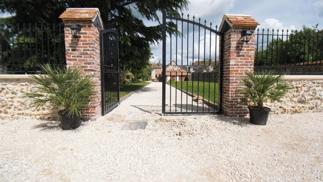 Photo of Outdoor in Broue