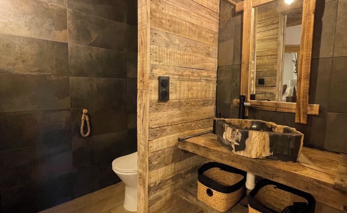 Photo of Bathroom in Broue