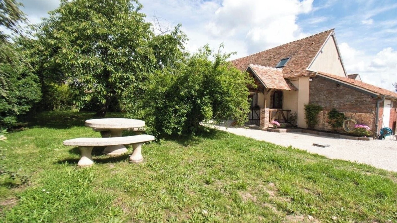 Photo of Outdoor in Broue