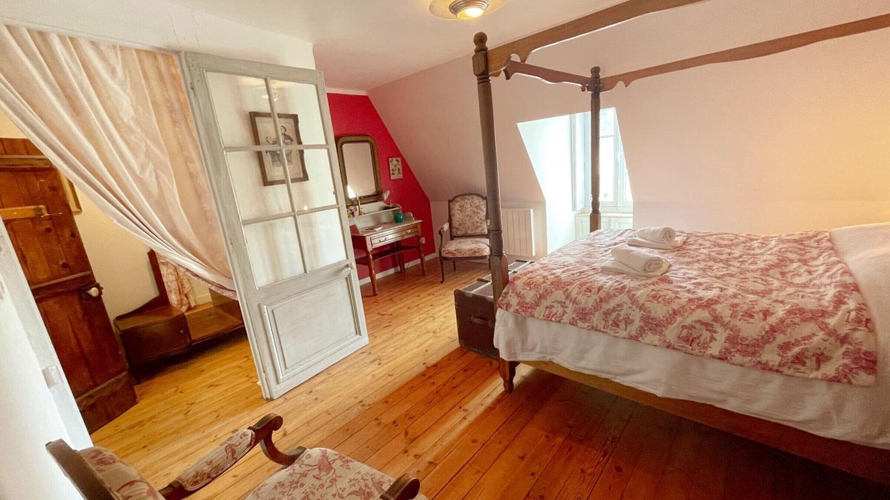 Photo of Bedroom in Azay-le-Rideau