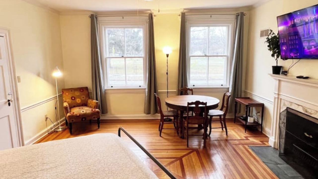 Photo of Others in Troy