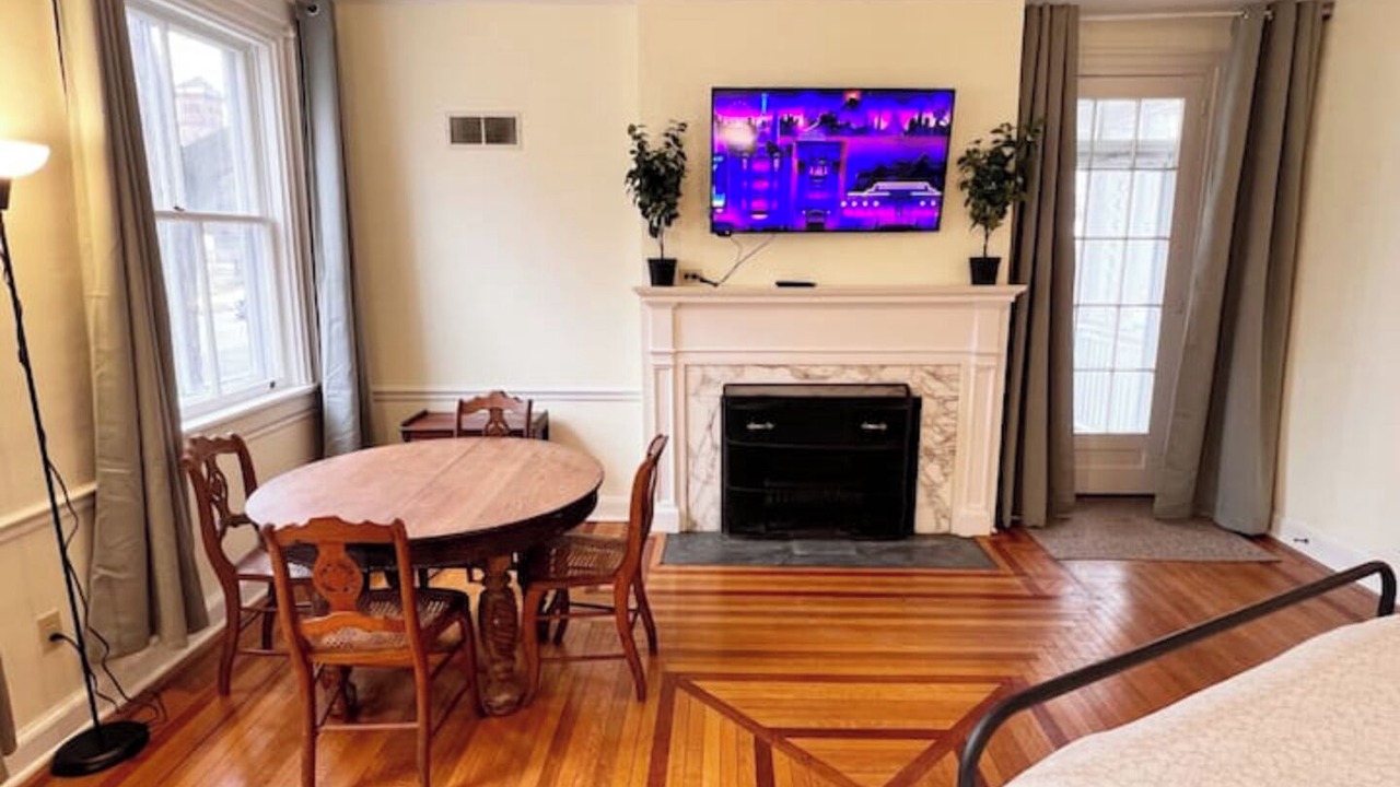 Photo of Others in Troy