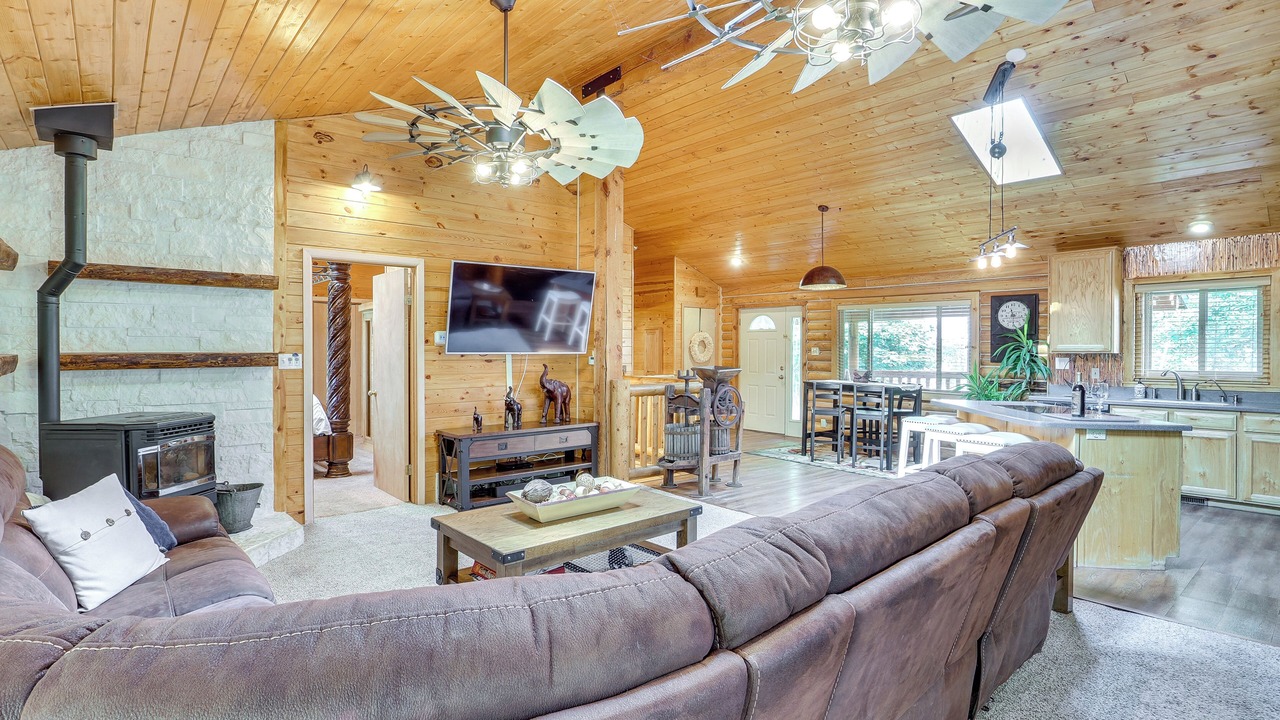 Photo of Livingroom in South Weber