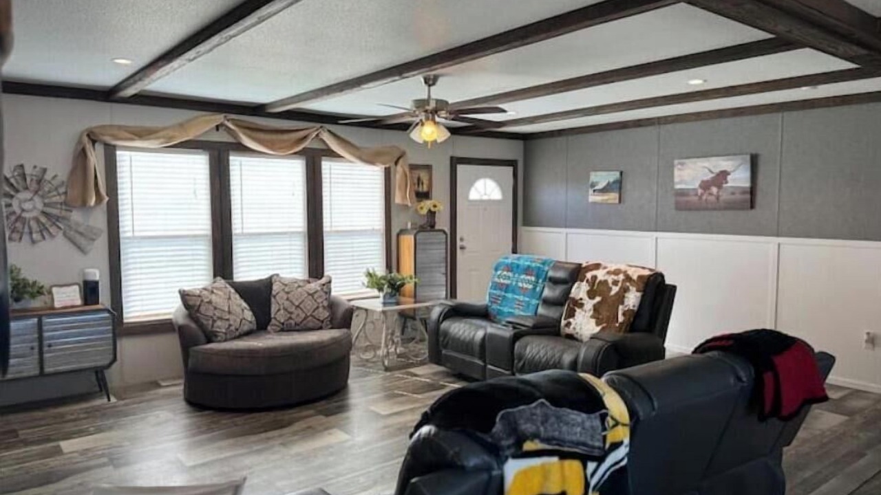 Photo of Livingroom in Maljamar