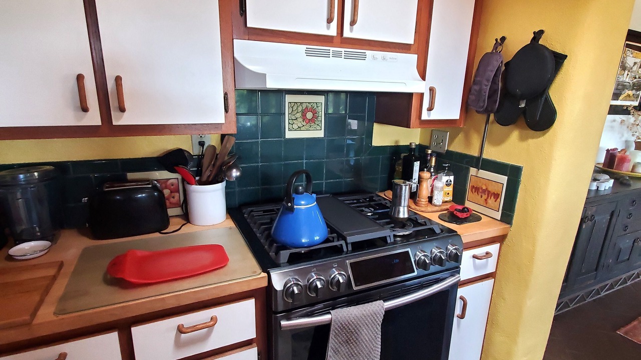 Photo of Kitchen in Eldorado at Santa Fe