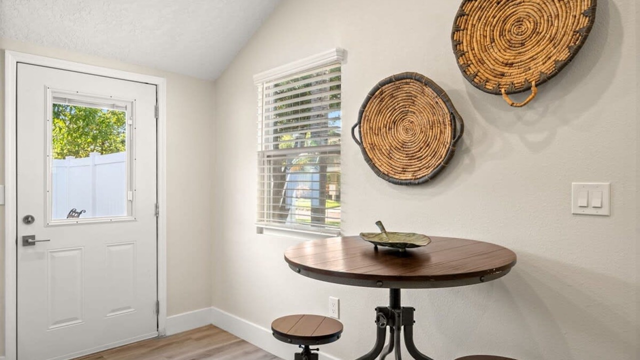 Photo of Others in Courier City - Oscawana