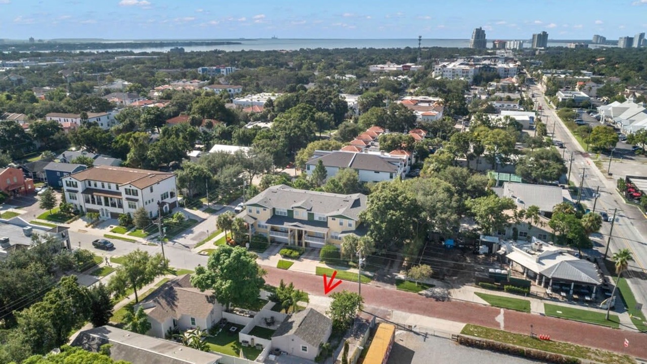 Photo of Others in Courier City - Oscawana