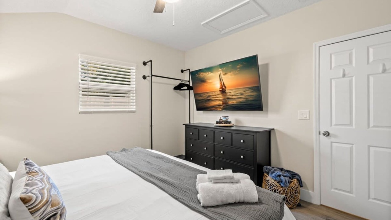 Photo of Others in Courier City - Oscawana