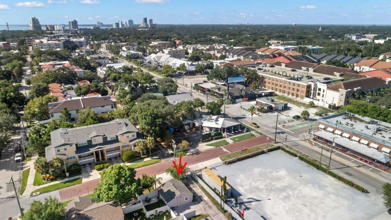 Photo of Others in Courier City - Oscawana